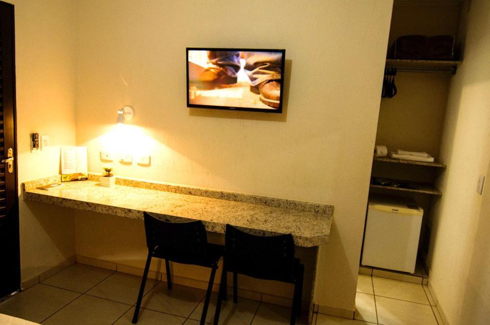 Mediterraneo Park Hotel Três Lagoas المظهر الخارجي الصورة